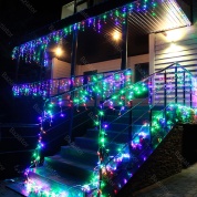 картинка Новогодняя светодиодная уличная гирлянда Бахрома 34 и 50 м на дом с коннектором питание от сети 220B