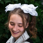 картинка Большие праздничные школьные банты для волос для девочки в форме цветка 2 шт. на резинке