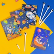 картинка Подарочный набор блокнот с замочком для записей в клетку с ручкой для девочек и мальчиков Космос