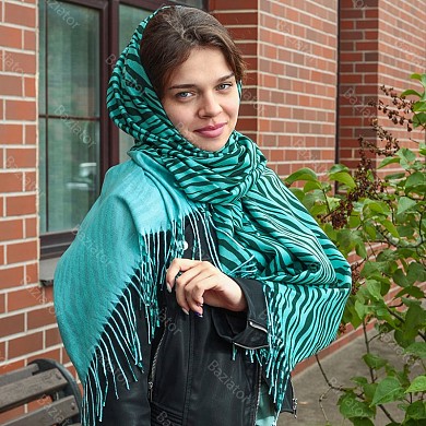 Палантин шарф кашемировый женский осенний теплый двусторонний на голову с бахромой с принтом Зебра
