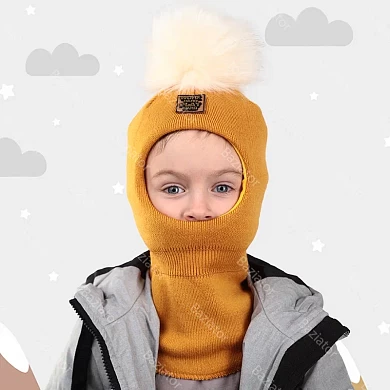 Детская шапка шлем для ребенка на мальчика с помпоном демисезонная теплая на осень-весну