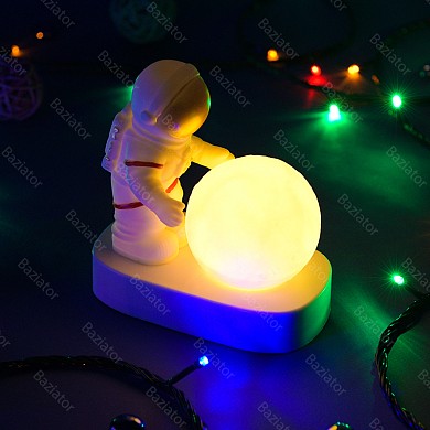 Светодиодный декоративный светильник ночник Космонавт / Астронавт на Луне
