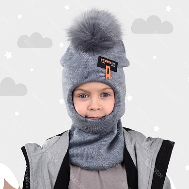Детская шапка шлем для ребенка на мальчика с помпоном демисезонная теплая на осень-весну